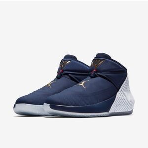 Jordan Why Not Zer0.1 Tribute Size 11.5 Men Athletic Shoes Navy and Gold